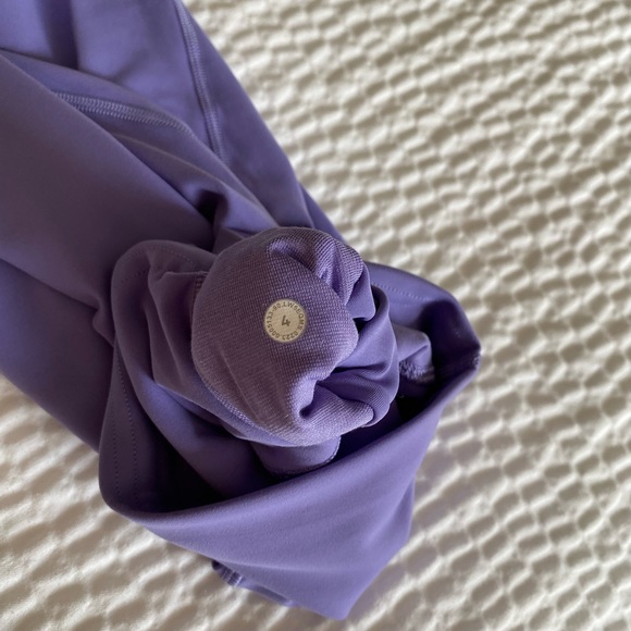 Lululemon leggings - Picture 4 of 4